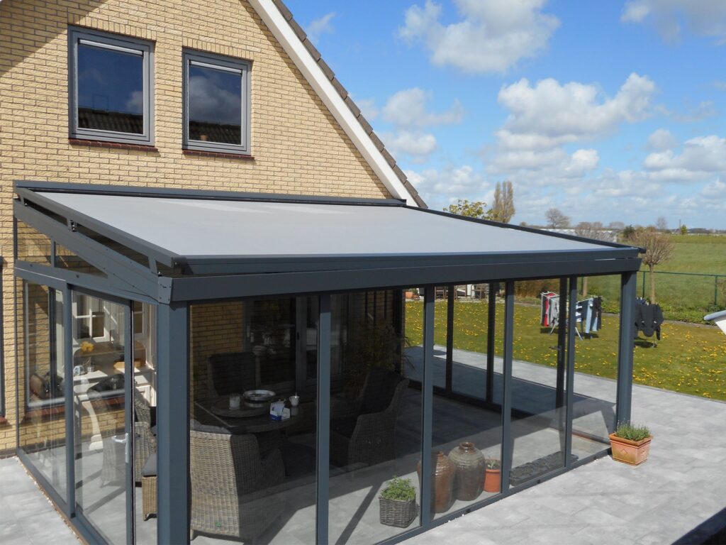Aluminium Veranda - Glazen schuifwand - Zonwering - SNL Veranda - Zonwering header